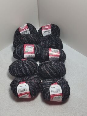 Astro Tweed  Yarn Bundle - Black with Multicolor Flecks 10 Balls NWT